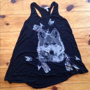 Cool tribal wolf tank